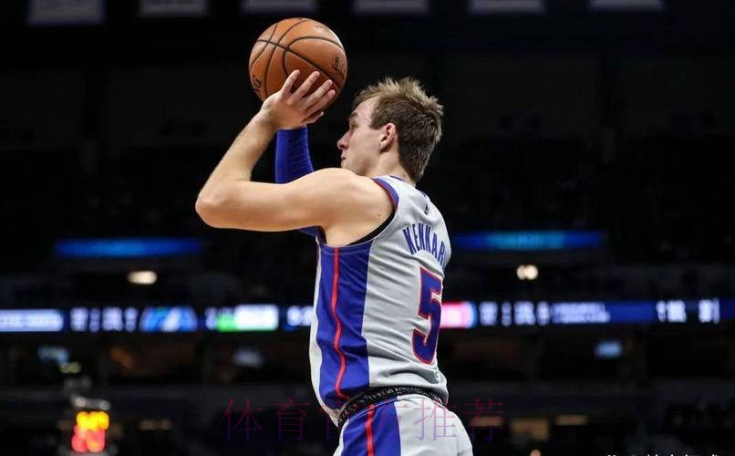 准！肯纳德全场出战20分钟命中6记三分，得到22分1篮板1助攻
